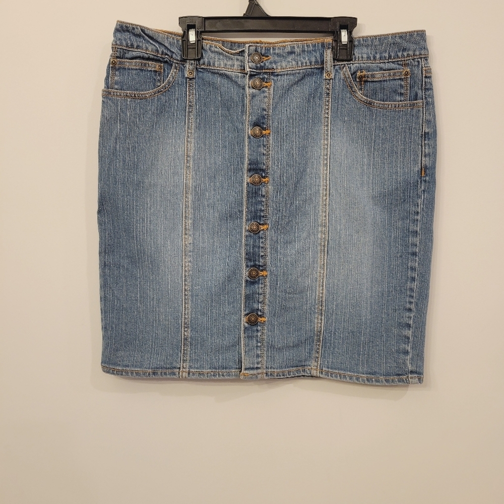 Daisy Fuentes Button Front Denim Skirt Size 12
